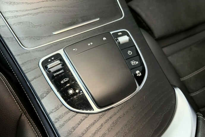 mercedes-benz-glc-elektrisitetbensin-2020-big-13