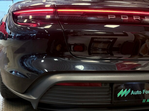 porsche-taycan-elektrisitet-2021-big-33