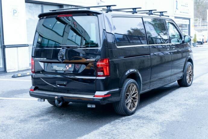 volkswagen-transporter-diesel-2024-big-2