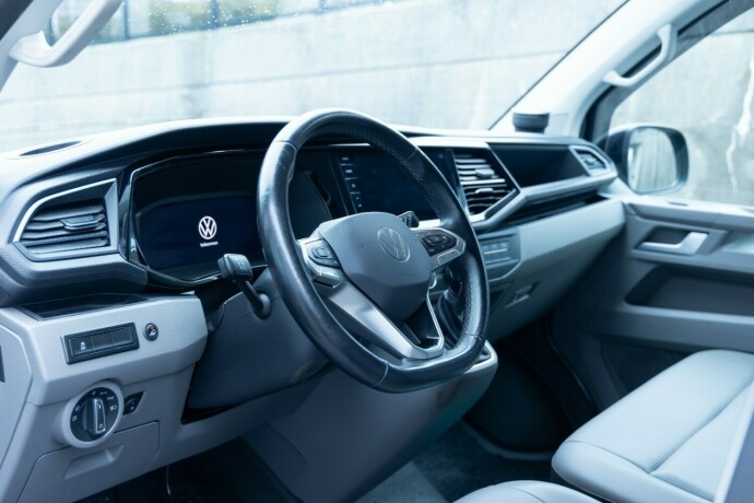 volkswagen-transporter-diesel-2024-big-5