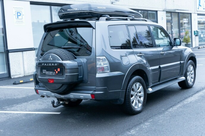 mitsubishi-pajero-diesel-2013-big-2