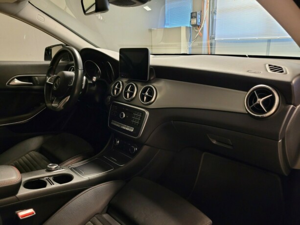 mercedes-benz-cla-bensin-2017-big-14