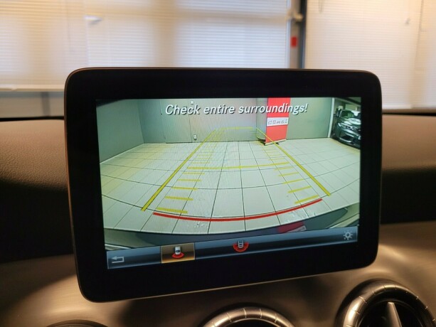 mercedes-benz-cla-bensin-2017-big-25