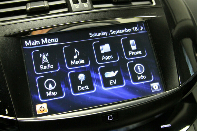 toyota-rav4-elektrisitet-2014-big-6