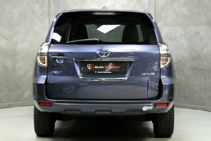 toyota-rav4-elektrisitet-2014-big-20