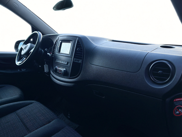 mercedes-benz-vito-diesel-2017-big-8