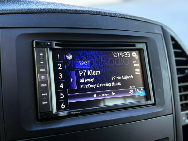 mercedes-benz-vito-diesel-2017-big-10