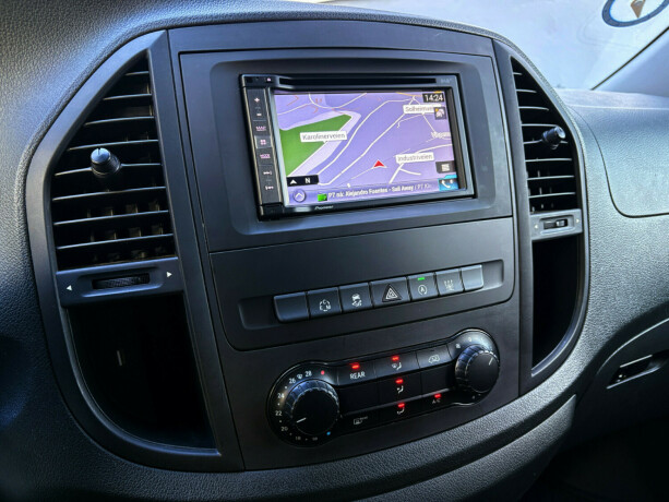 mercedes-benz-vito-diesel-2017-big-13