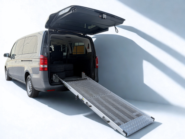 mercedes-benz-vito-diesel-2017-big-21