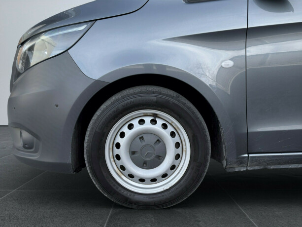 mercedes-benz-vito-diesel-2017-big-23