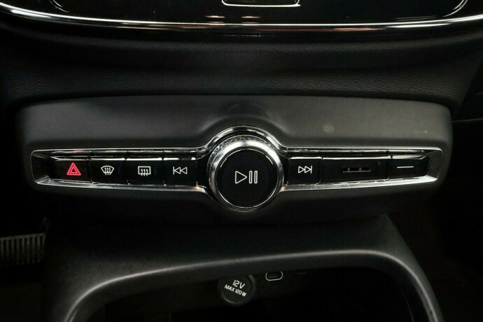 volvo-xc-40-elektrisitet-2022-big-28