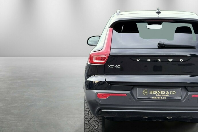 volvo-xc-40-elektrisitet-2022-big-6