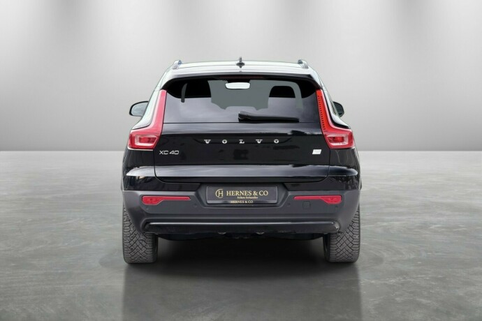 volvo-xc-40-elektrisitet-2022-big-5