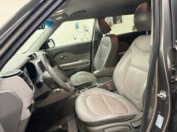 kia-soul-elektrisitet-2015-big-26