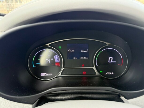 kia-soul-elektrisitet-2015-big-27