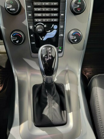 volvo-s80-bensin-2014-big-23