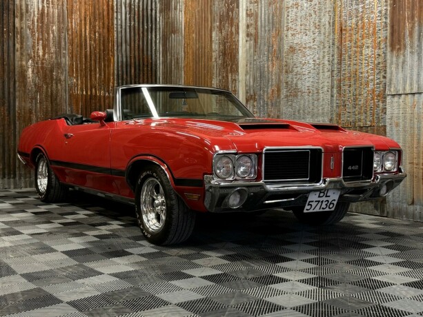 oldsmobile-cutlass-bensin-1972-big-0