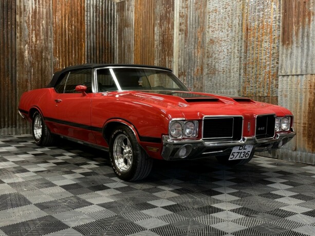 oldsmobile-cutlass-bensin-1972-big-1