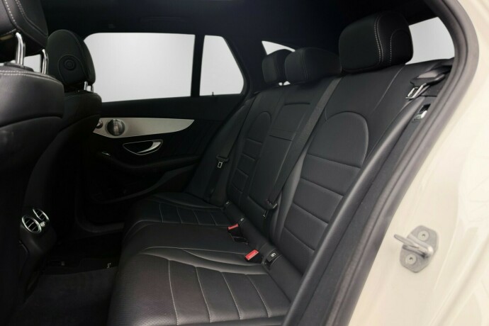 mercedes-benz-c-klasse-elektrisitetbensin-2017-big-14