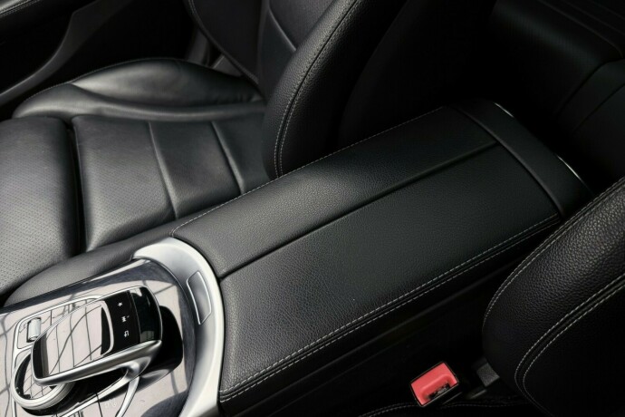 mercedes-benz-c-klasse-elektrisitetbensin-2017-big-35