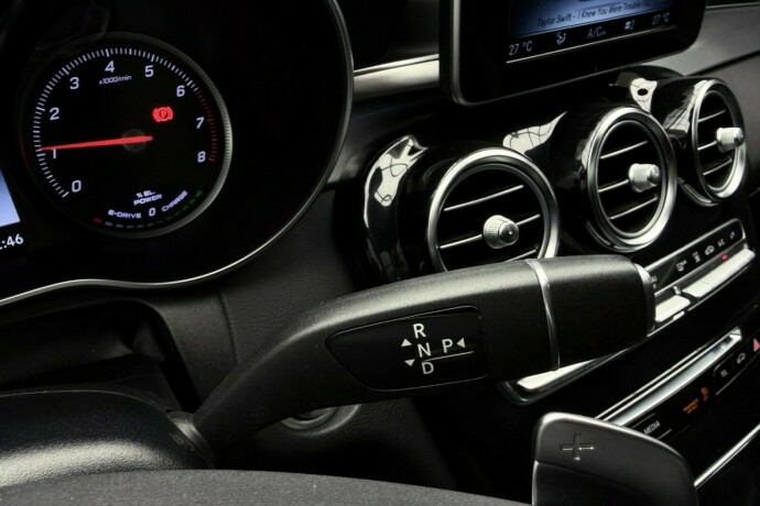 mercedes-benz-c-klasse-elektrisitetbensin-2017-big-23