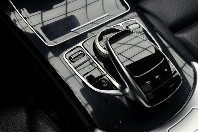 mercedes-benz-c-klasse-elektrisitetbensin-2017-big-30