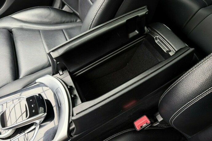 mercedes-benz-c-klasse-elektrisitetbensin-2017-big-36