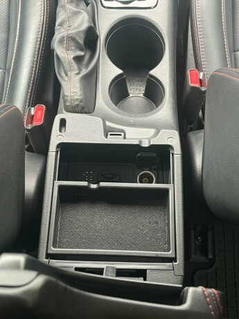 mazda-3-bensin-2016-big-21