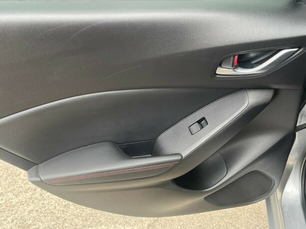 mazda-3-bensin-2016-big-25