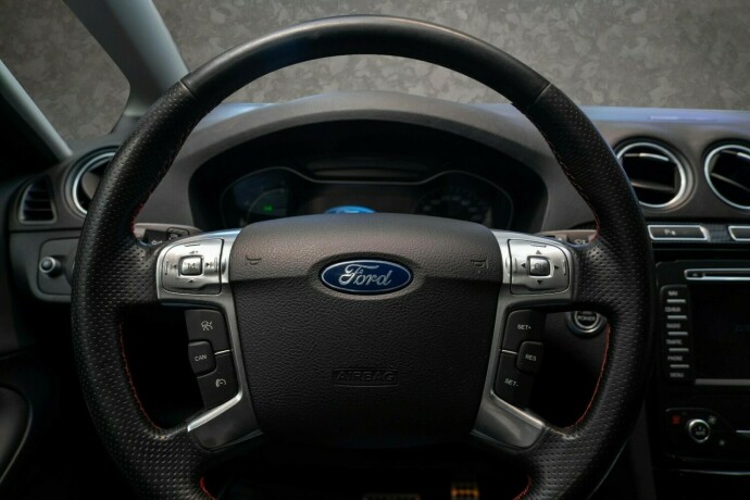 ford-s-max-diesel-2012-big-11