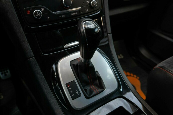 ford-s-max-diesel-2012-big-17