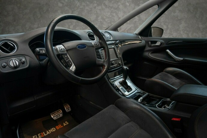 ford-s-max-diesel-2012-big-24