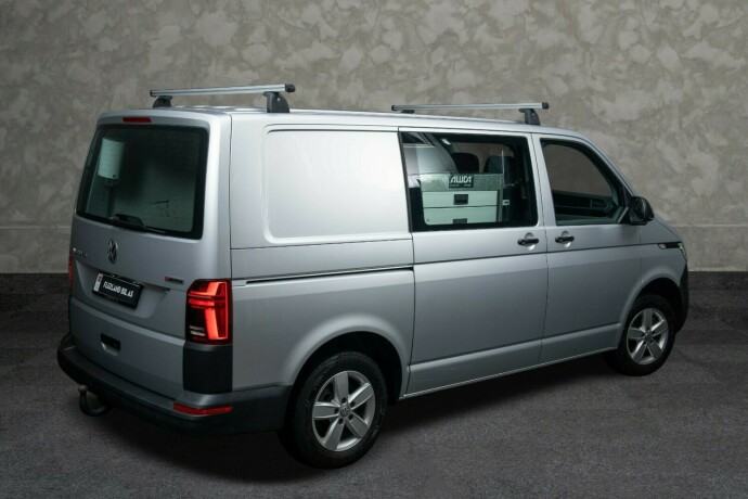 volkswagen-transporter-diesel-2020-big-10