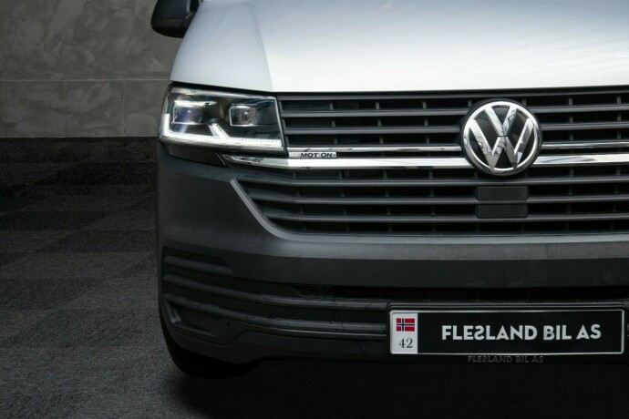 volkswagen-transporter-diesel-2020-big-6