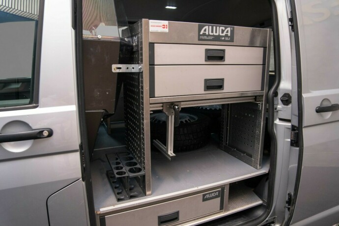 volkswagen-transporter-diesel-2020-big-25