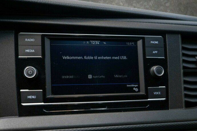 volkswagen-transporter-diesel-2020-big-19