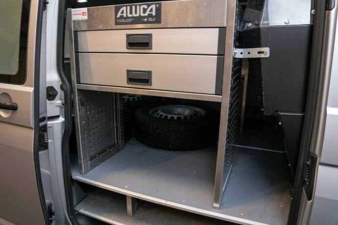 volkswagen-transporter-diesel-2020-big-29