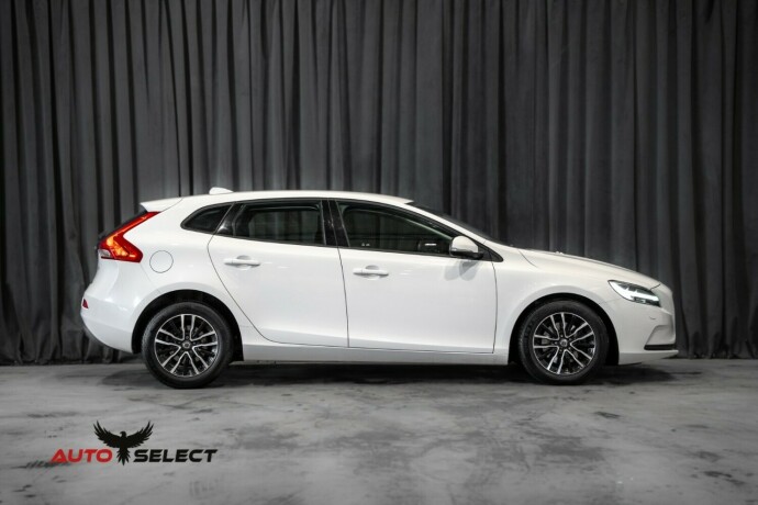 volvo-v40-bensin-2016-big-11