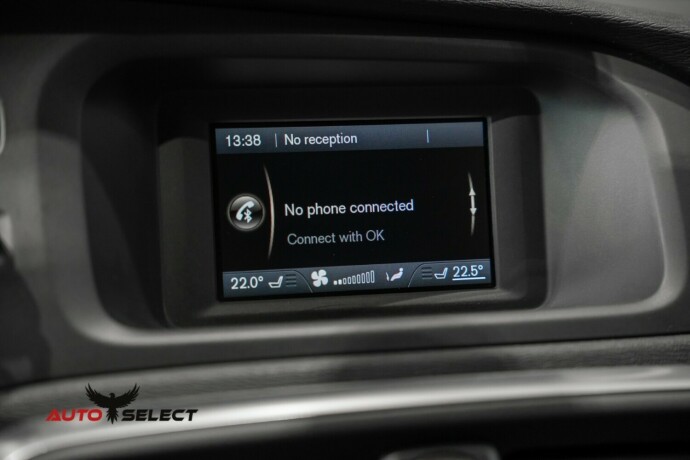 volvo-v40-bensin-2016-big-37