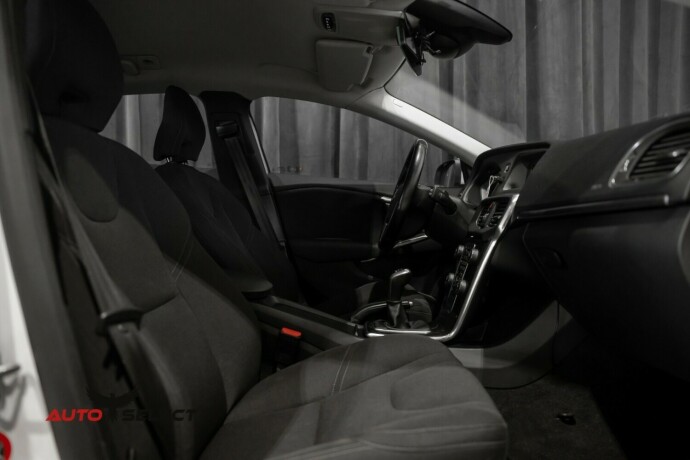 volvo-v40-bensin-2016-big-17