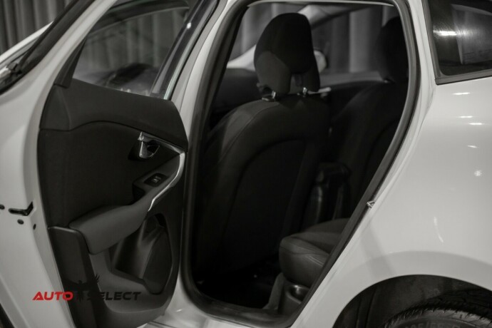 volvo-v40-bensin-2016-big-14