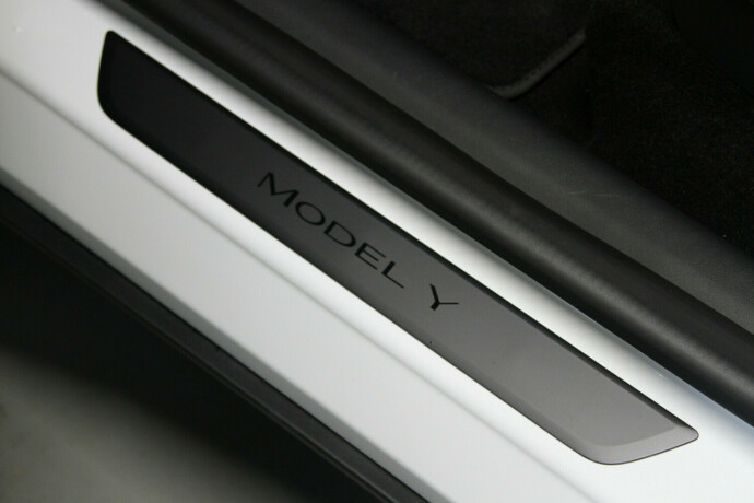 tesla-model-y-elektrisitet-2022-big-9