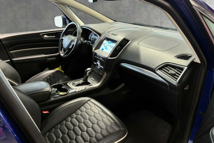 ford-s-max-bensin-2017-big-16