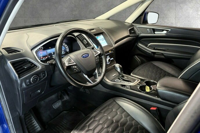 ford-s-max-bensin-2017-big-8