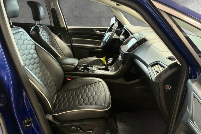 ford-s-max-bensin-2017-big-13