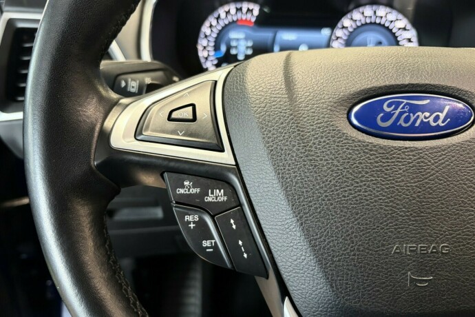 ford-s-max-bensin-2017-big-24