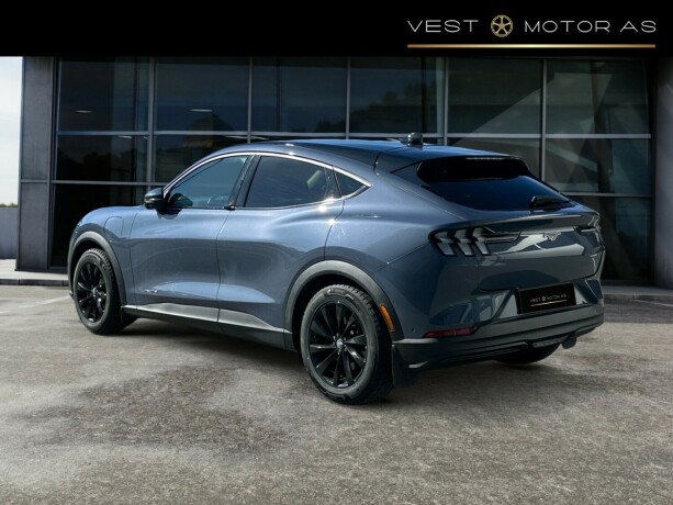 ford-mustang-mach-e-elektrisitet-2021-big-4