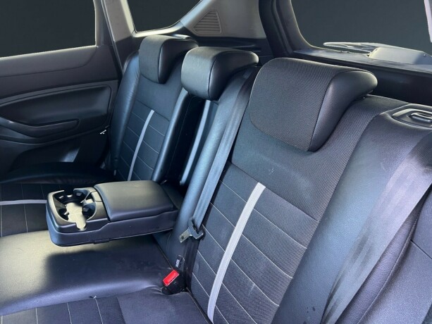 ford-kuga-diesel-2010-big-10