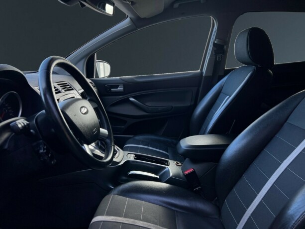 ford-kuga-diesel-2010-big-8