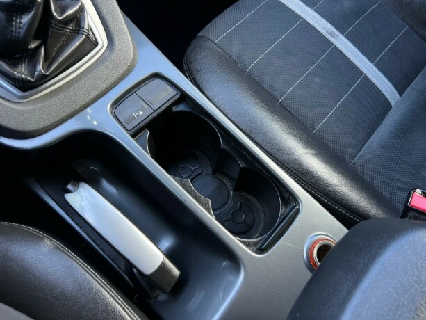 ford-kuga-diesel-2010-big-20